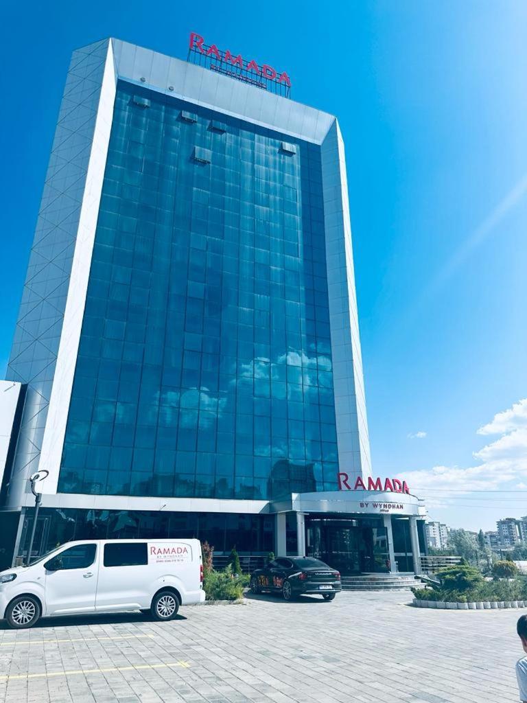 Ramada By Wyndham Sivas Hotel Exterior photo